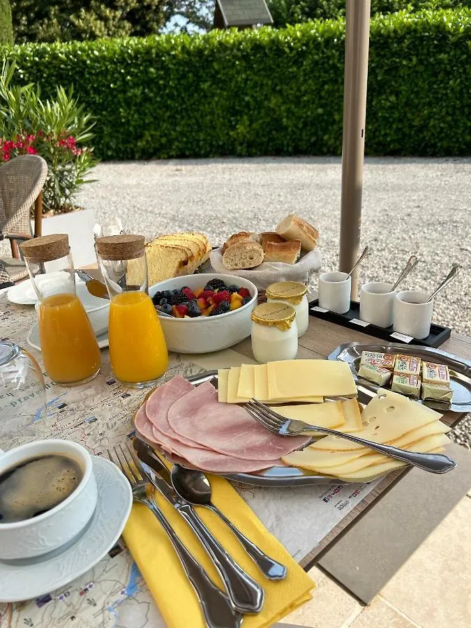 Chambre D'Hotes Alize, Le Moulin De Predelles Reillanne Oda ve Kahvaltı